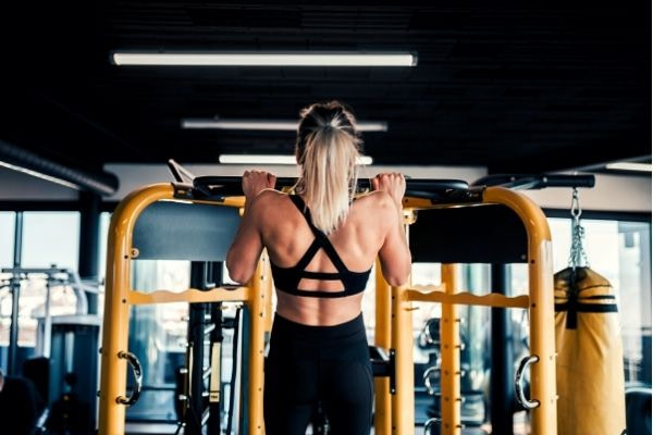 pull ups vrouwen leren optrekken